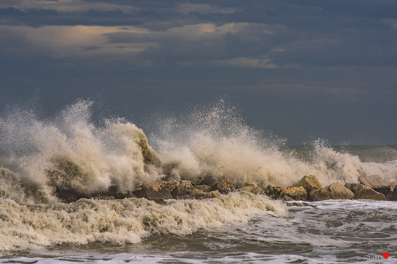 mare in tempesta