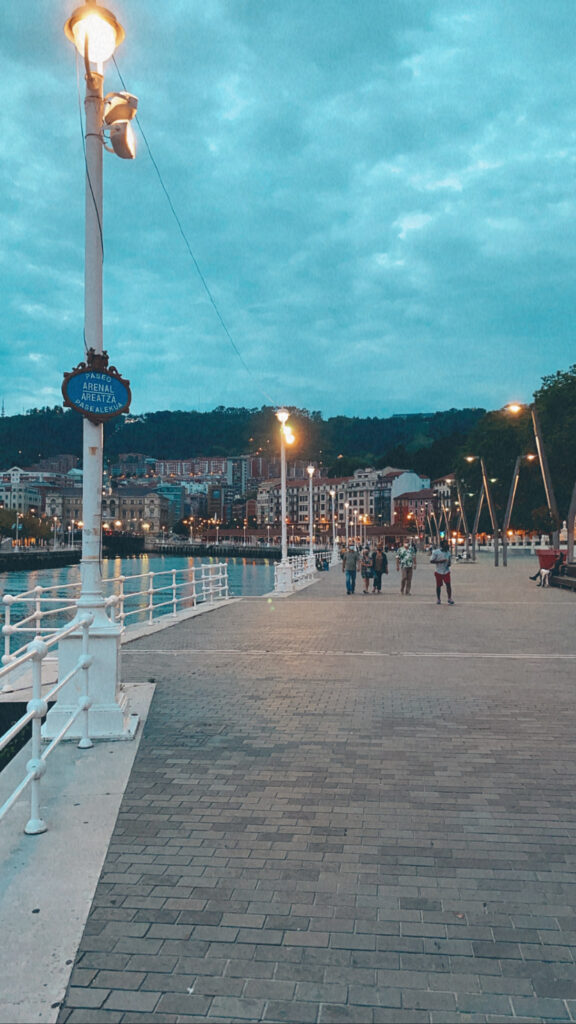 Viaggio a Bilbao - fiume Nervión